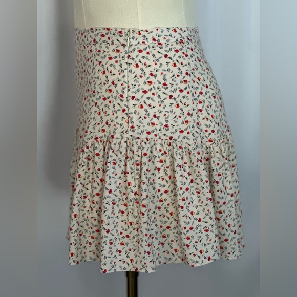Dress Forum Floral Women's Skirt (623) - Picture 7 of 17